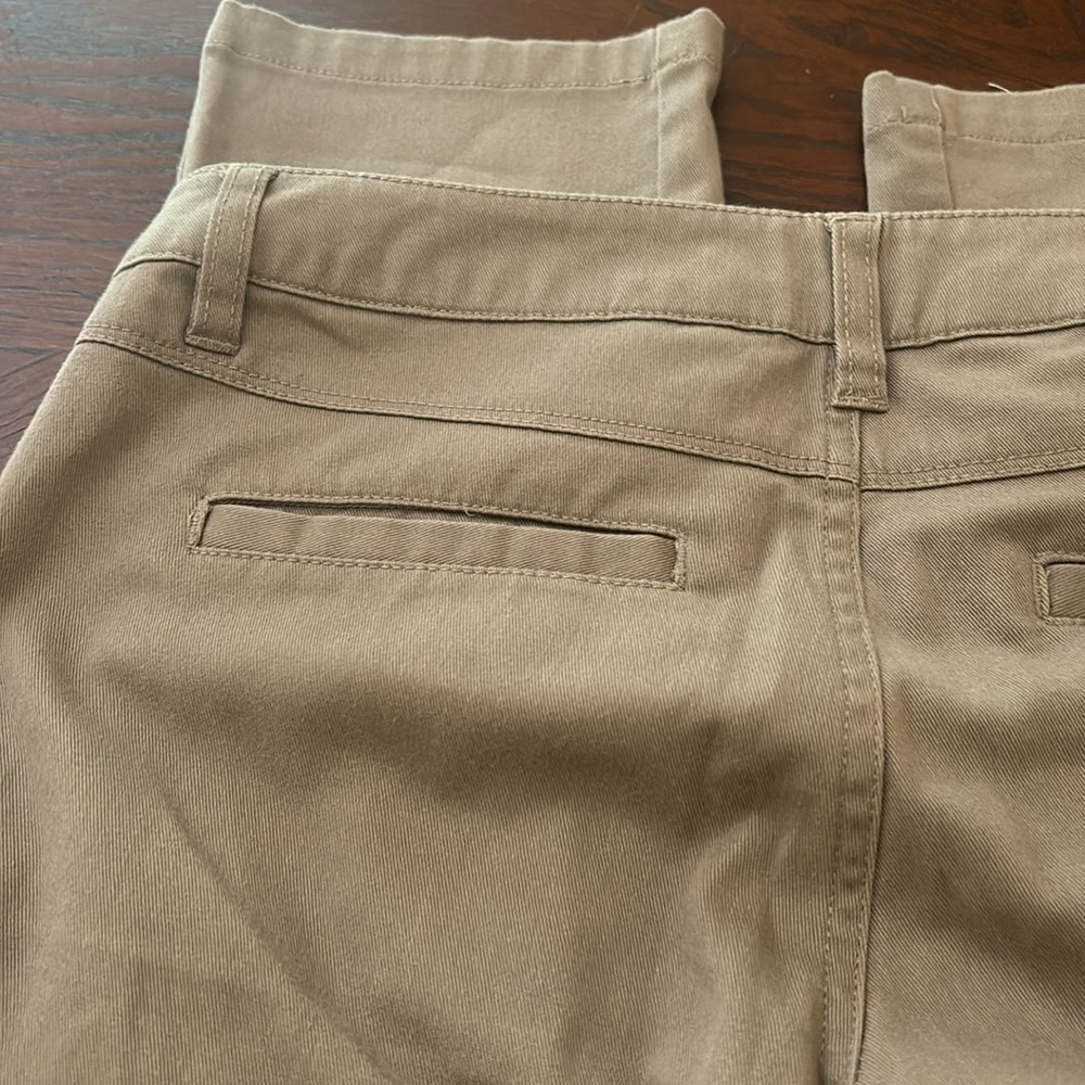 VOLCOM Pants - Picture 2 of 4